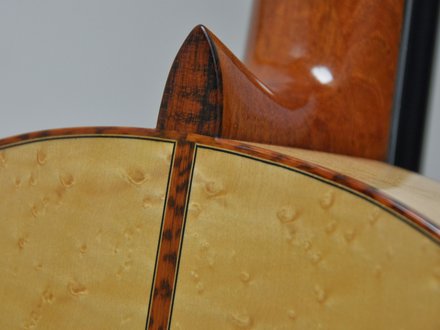 Howell Guitar - Birdseye Maple photograph 11
