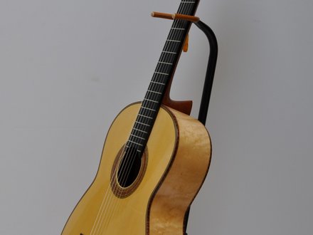 Howell Guitar - Birdseye Maple photograph 2